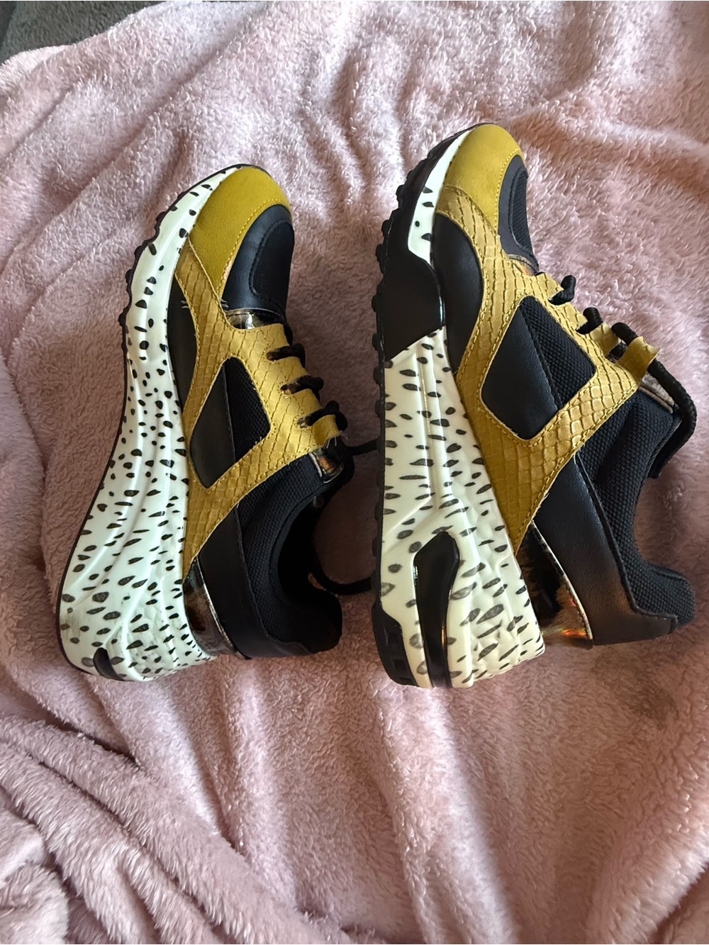 Steve Madden Barra Wedge Sneakers Size 5.5
